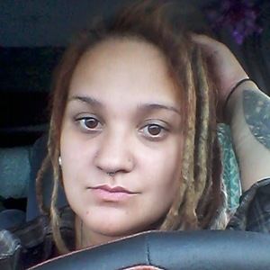 Meet your Posher, Naomi